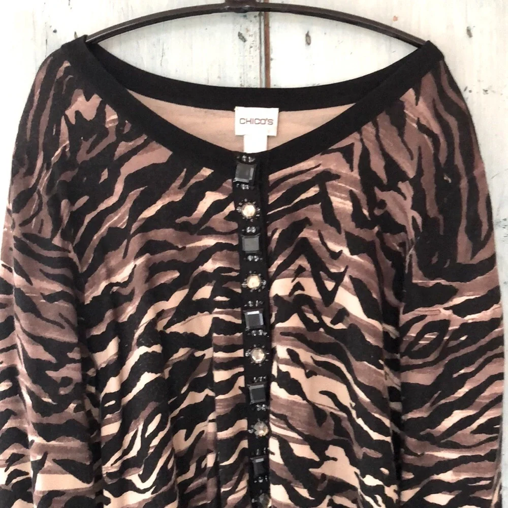 Animal print sweater in black, brown, & tan adorned with beads & rhinest… - Picture 3 of 12